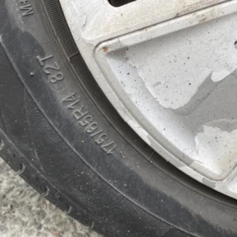 Aile avant droit FORD FIESTA 5 Photo n°12