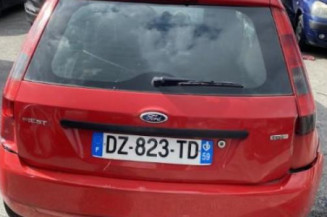 Aile avant droit FORD FIESTA 5