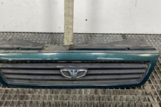 Calandre DAEWOO NEXIA Photo n°1