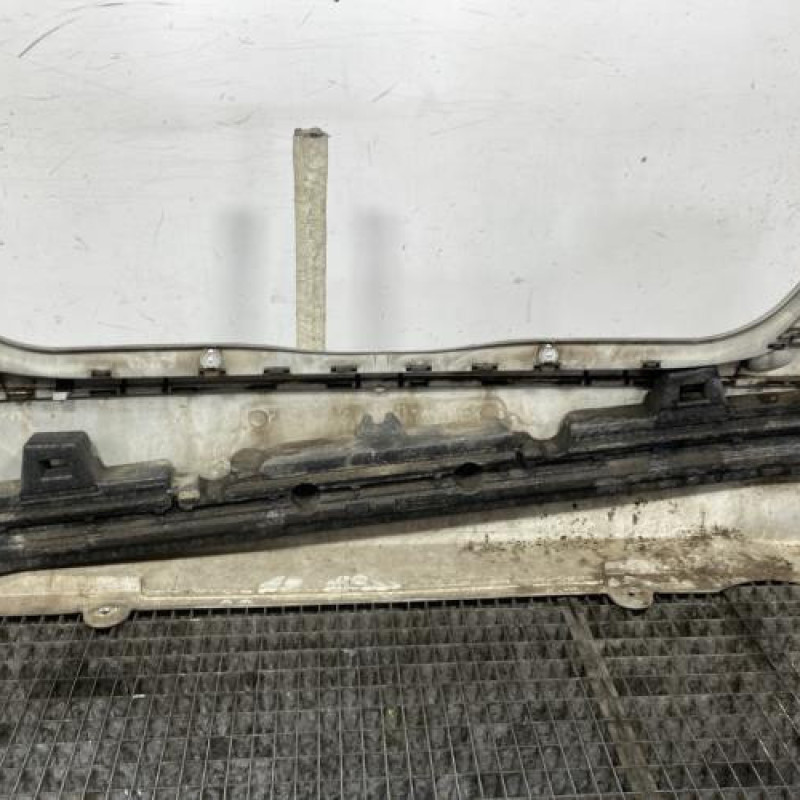 Pare choc arriere MERCEDES CLASSE A 168 Photo n°5