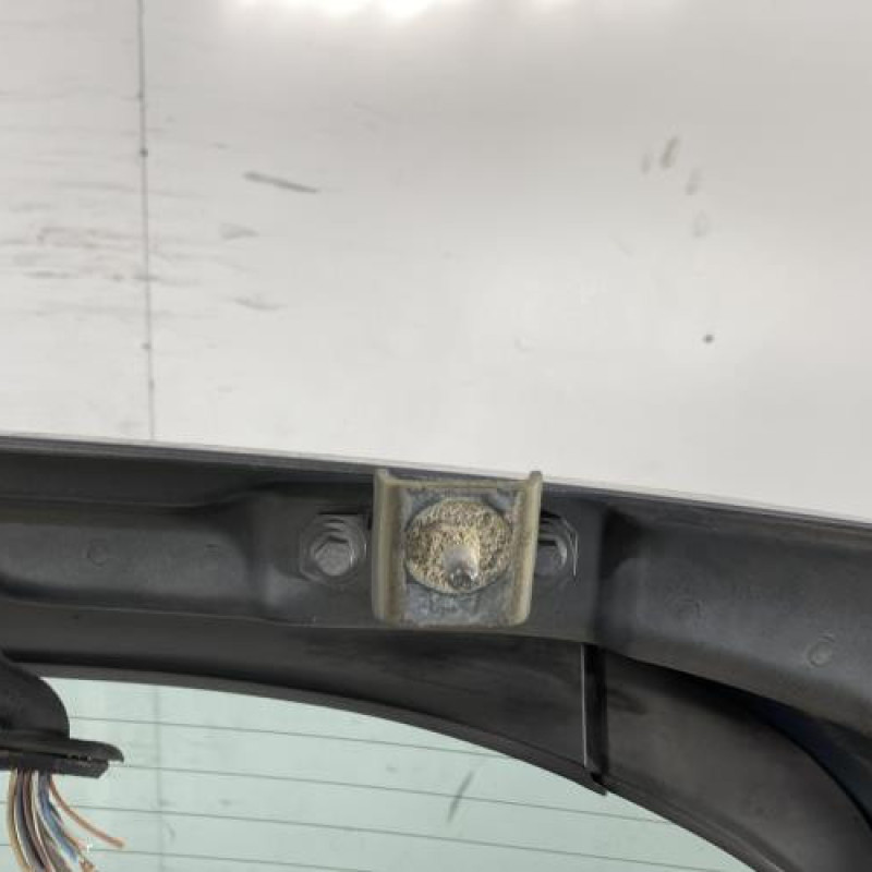 Malle/Hayon arriere RENAULT SCENIC 2 Photo n°9