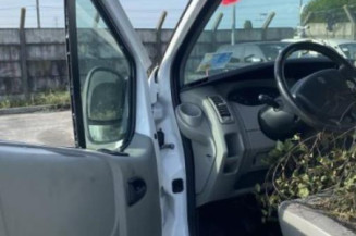 Pivot de moyeu avant gauche RENAULT TRAFIC 2