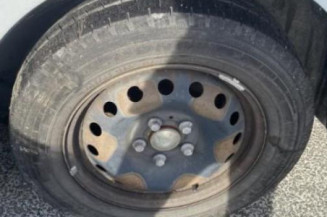 Pivot de moyeu avant gauche RENAULT TRAFIC 2