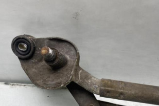 Moteur essuie glace avant TOYOTA COROLLA VERSO 1