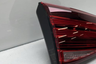 Feu arriere secondaire gauche (feux) VOLKSWAGEN GOLF 8