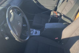 Feu arriere principal gauche (feux) MERCEDES CLASSE C 202