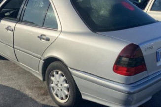 Feu arriere principal gauche (feux) MERCEDES CLASSE C 202
