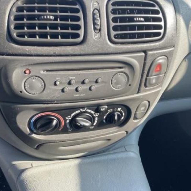 Feu arriere principal droit (feux) RENAULT SCENIC 1 Photo n°5