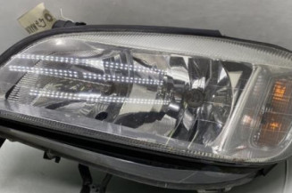 Optique avant principal gauche (feux)(phare) OPEL ZAFIRA A Photo n°1