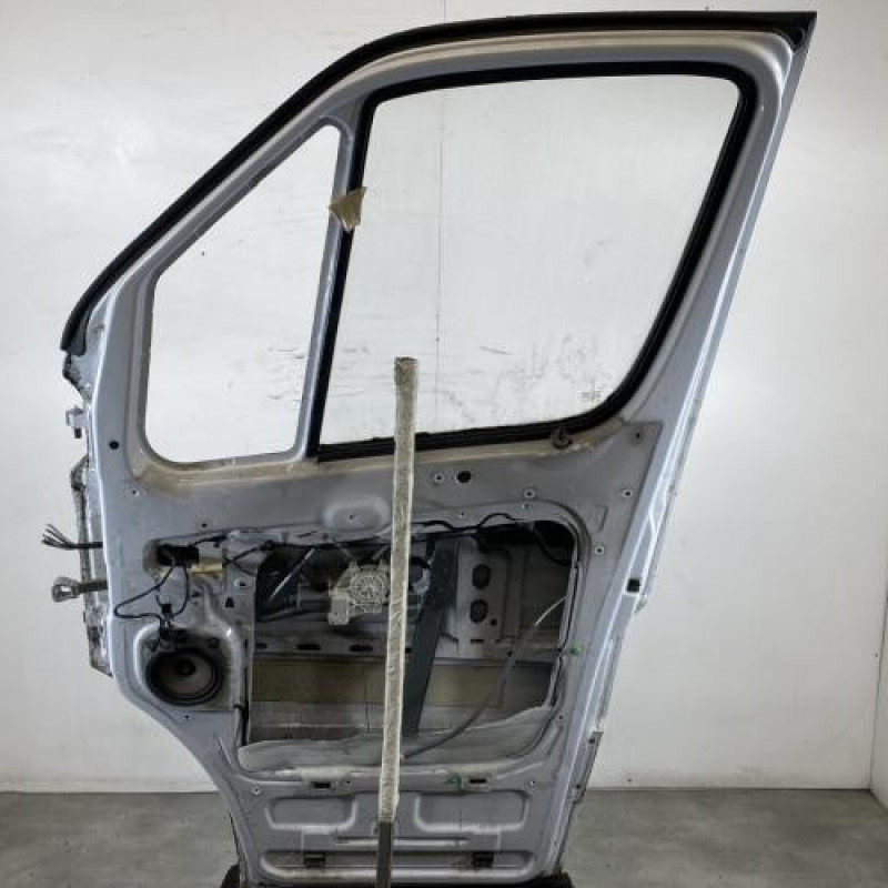 Porte avant droit MERCEDES SPRINTER 2 Photo n°10