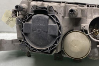 Optique avant principal gauche (feux)(phare) MERCEDES CLASSE C 202