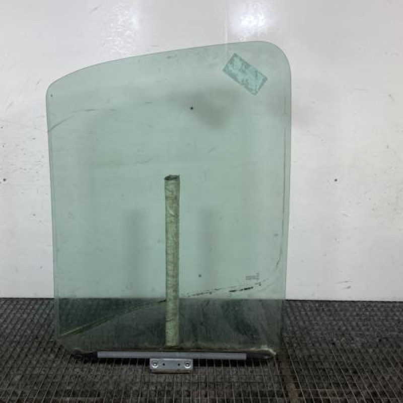 Vitre avant droit OPEL MOVANO A Photo n°5
