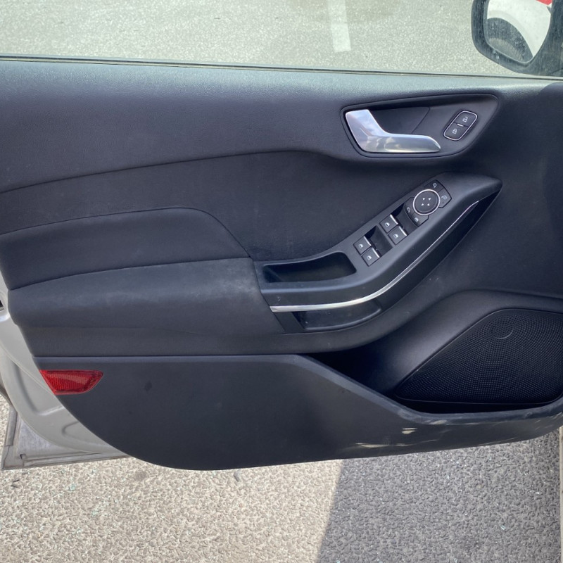 FORD FIESTA 7 PHASE 1 1.5 TDCI - 8V TURBO Photo n°10
