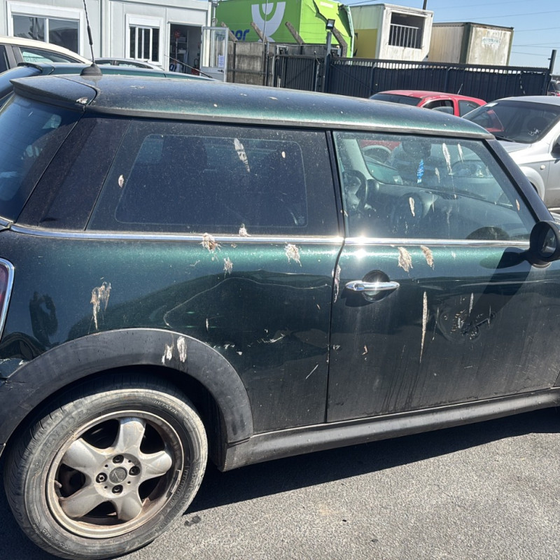 MINI MINI 2 R56 PHASE 1 1.6D - 16V TURBO ONE D Photo n°18