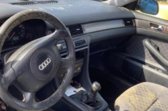 Retroviseur droit AUDI A6 2