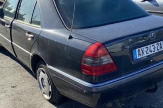 Retroviseur droit MERCEDES CLASSE C 202