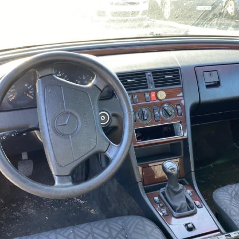 Retroviseur droit MERCEDES CLASSE C 202 Photo n°15