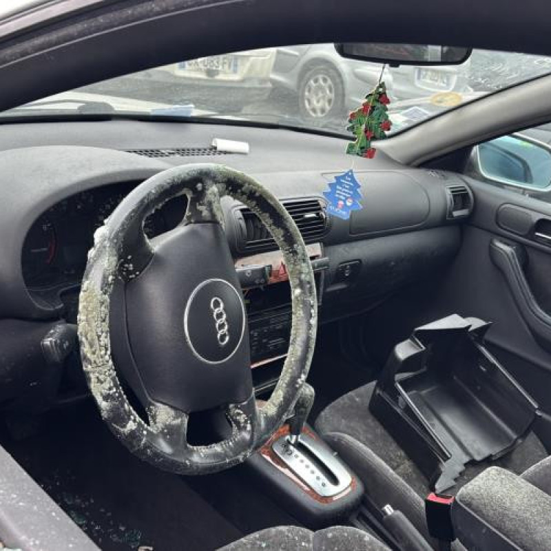 Aile avant droit AUDI A3 1 Photo n°13
