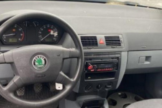 Aile avant droit SKODA FABIA 1