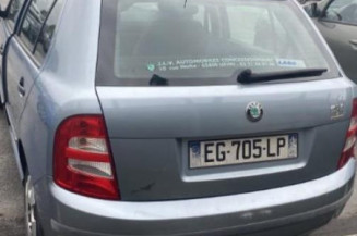 Aile avant droit SKODA FABIA 1