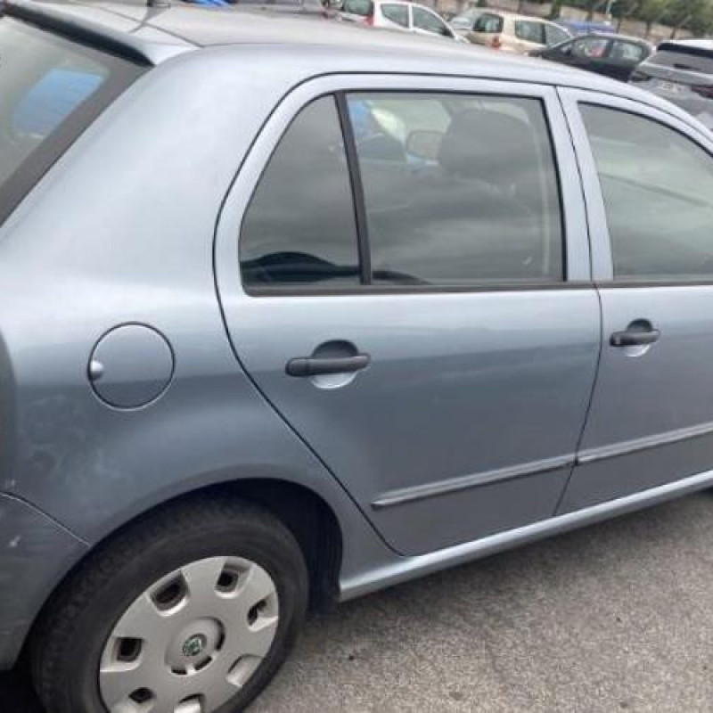 Aile avant droit SKODA FABIA 1 Photo n°16