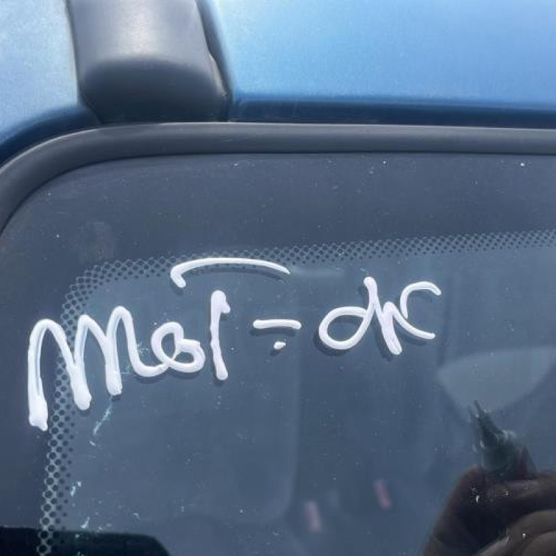 Capot RENAULT MEGANE 1 Photo n°11