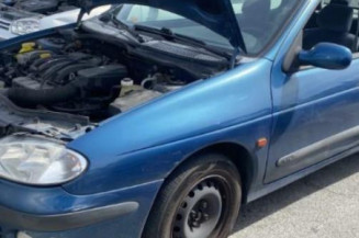 Porte arriere droit RENAULT MEGANE 1
