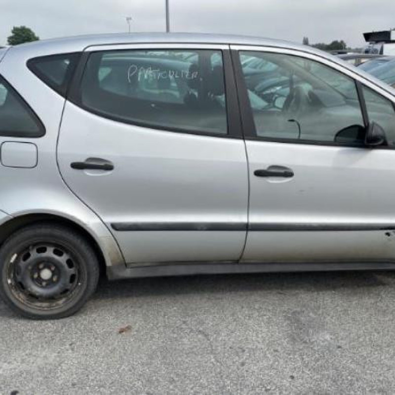 Porte arriere droit MERCEDES CLASSE A 168 Photo n°11