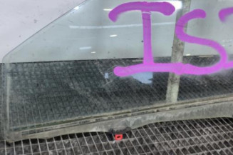 Vitre avant gauche TOYOTA YARIS 1