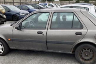 Retroviseur gauche FORD FIESTA 4