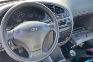 Retroviseur gauche FORD FIESTA 4