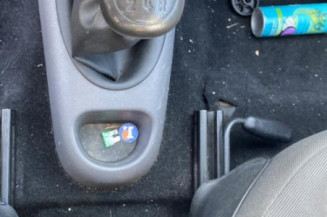 Retroviseur gauche FORD FIESTA 4