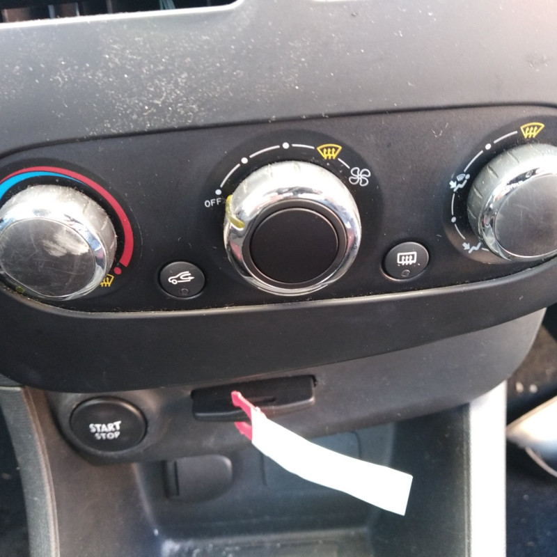 RENAULT CLIO 4 PHASE 1 1.5 DCI - 8V TURBO Photo n°8