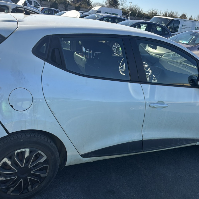 RENAULT CLIO 4 PHASE 1 1.5 DCI - 8V TURBO Photo n°17