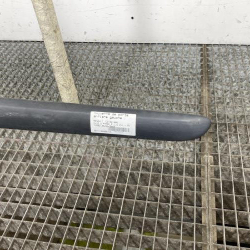 Baguette de porte arriere gauche  RENAULT CLIO 2 Photo n°3