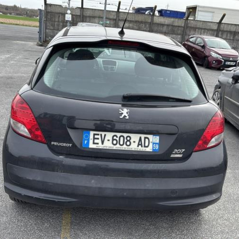 Feu arriere principal droit (feux) PEUGEOT 207 Photo n°17