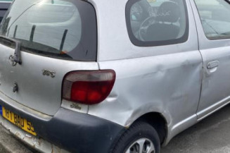 Moteur essuie glace avant TOYOTA YARIS 1