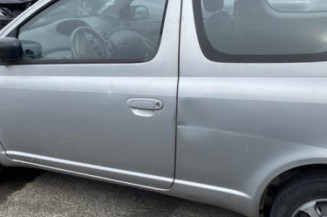 Moteur essuie glace avant TOYOTA YARIS 1