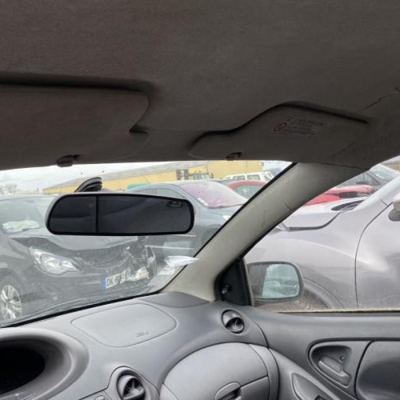 Moteur essuie glace avant TOYOTA YARIS 1 Photo n°16