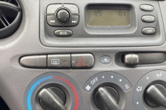 Moteur essuie glace avant TOYOTA YARIS 1