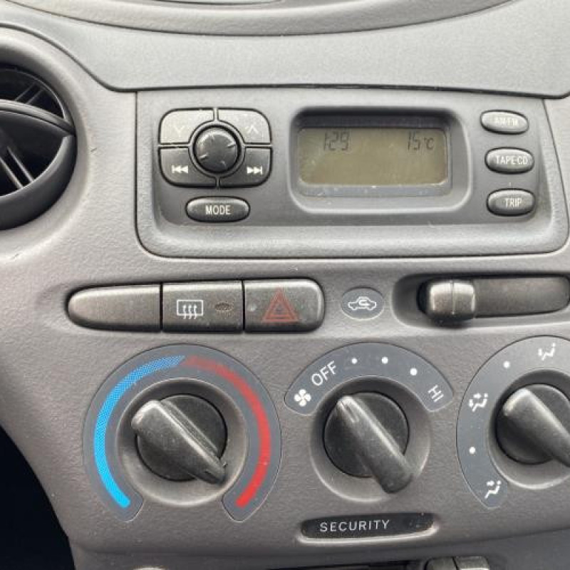Moteur essuie glace avant TOYOTA YARIS 1 Photo n°18