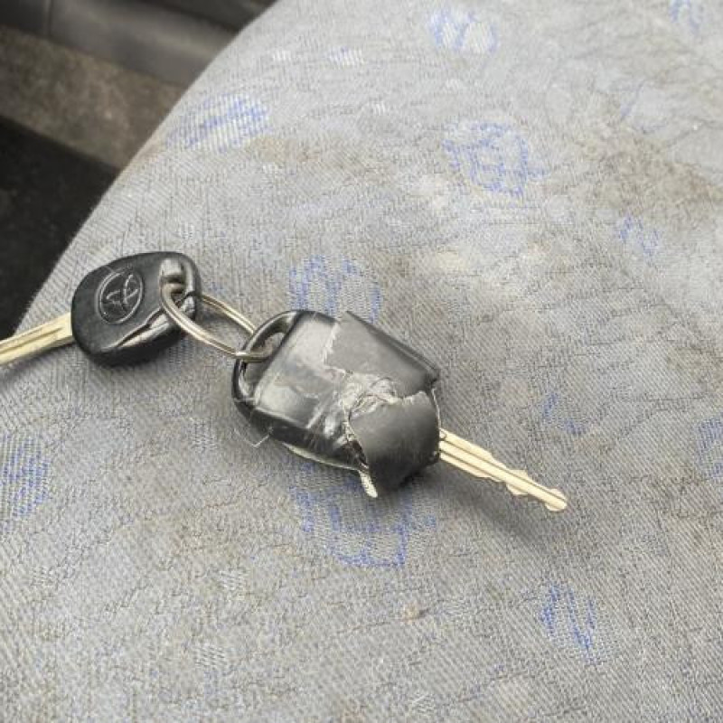 Moteur essuie glace avant TOYOTA YARIS 1 Photo n°20