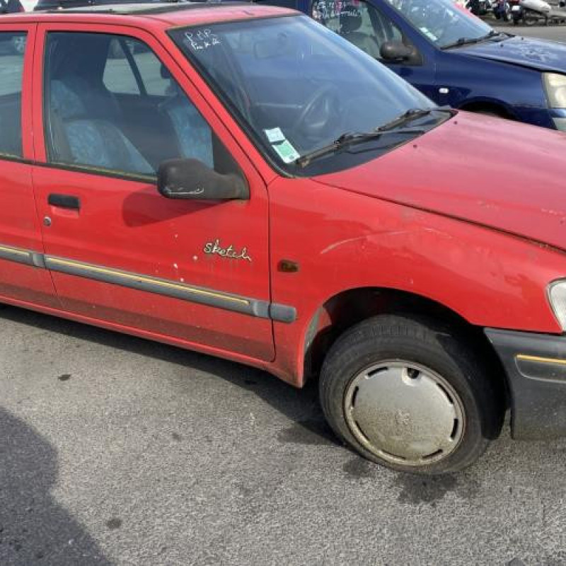 Feu arriere principal droit (feux) PEUGEOT 106 Photo n°7