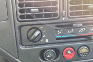 Poignee interieur avant gauche PEUGEOT 106