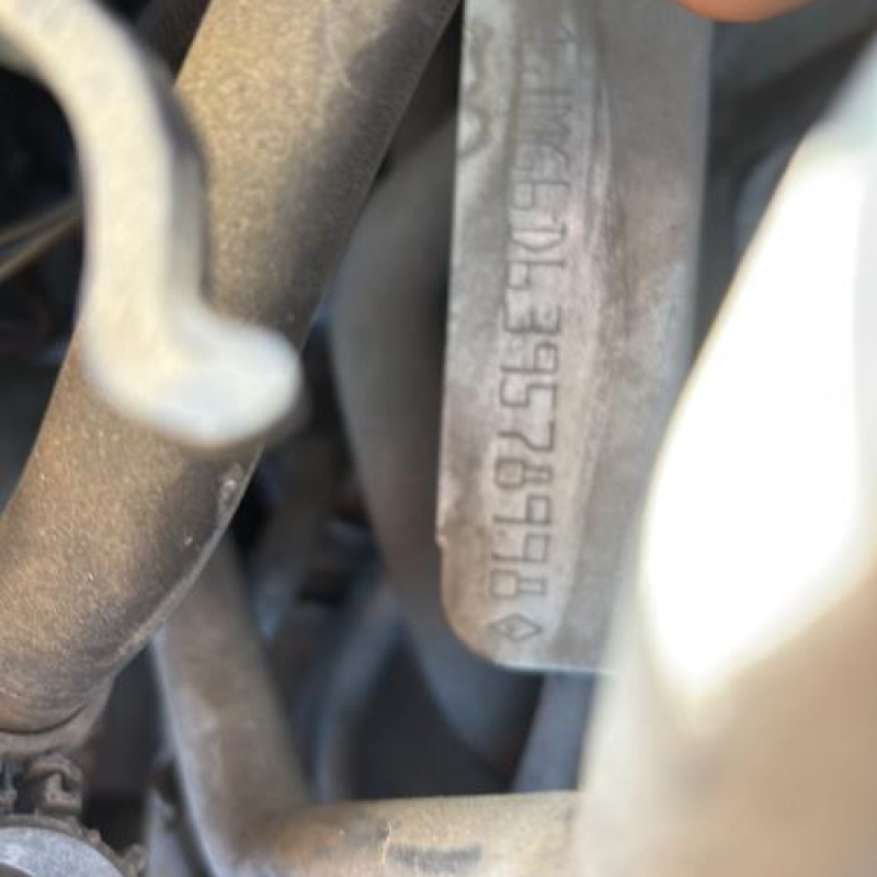 Attache ceinture arriere droit RENAULT GRAND SCENIC 2 Photo n°20