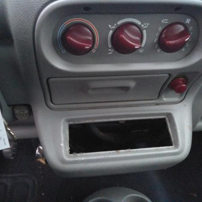 Bouton de warning RENAULT TWINGO 1 Photo n°8