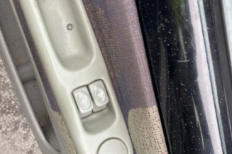 Bouton de warning RENAULT TWINGO 1