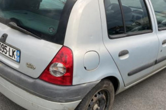 Attache ceinture arriere gauche RENAULT CLIO 2