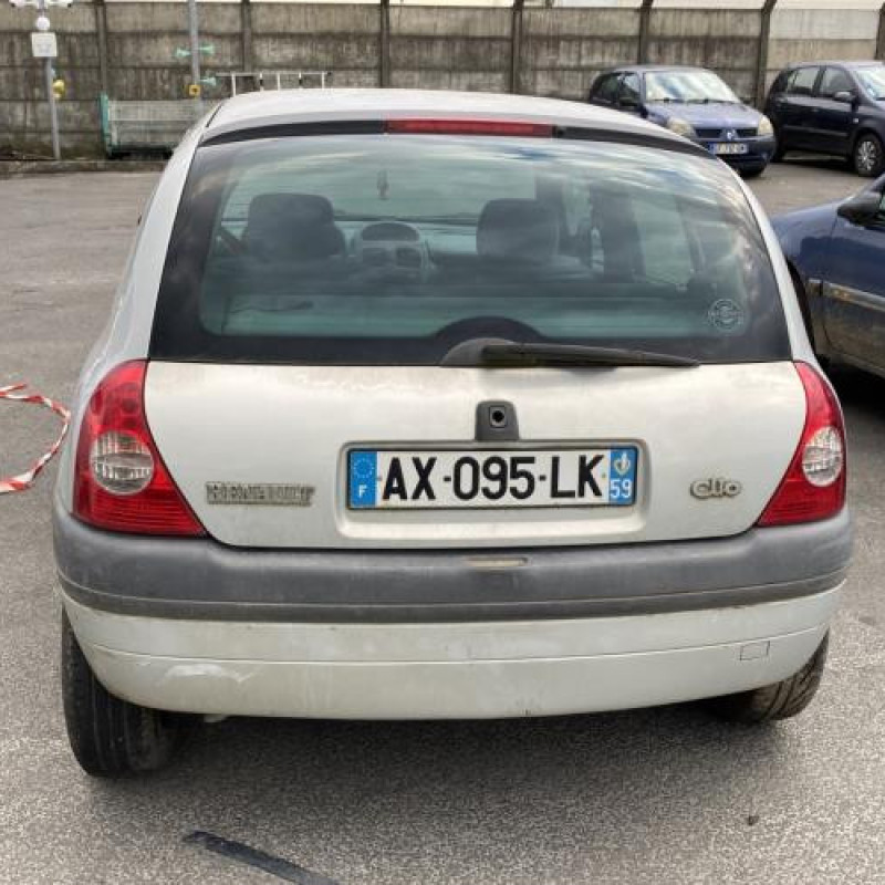 Attache ceinture arriere gauche RENAULT CLIO 2 Photo n°5