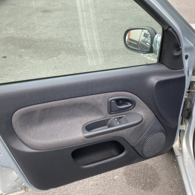 Plage arriere RENAULT CLIO 2 Photo n°14